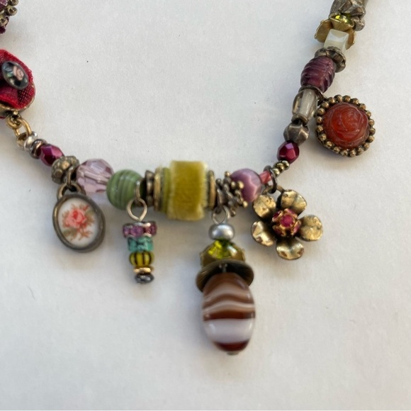 Designer Boutique Necklace - Picture 3 of 8